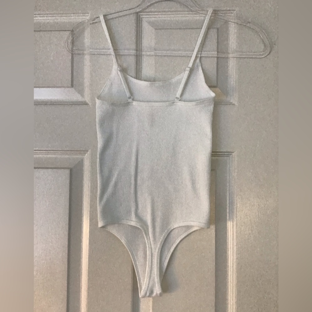 COMMANDO Round Neck Ribbed Bodysuit | Size M/L - Picture 6 of 8